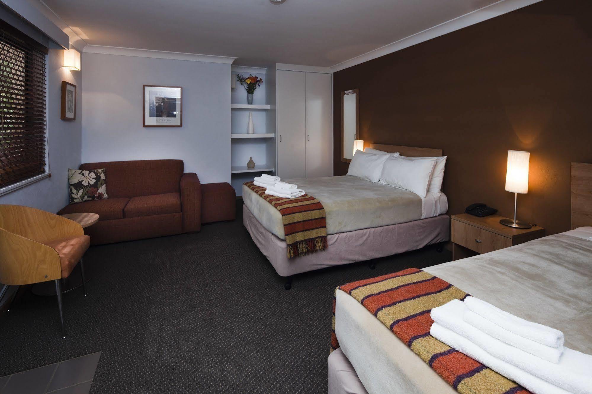 Hunter Oasis Motel Morpeth Exterior photo